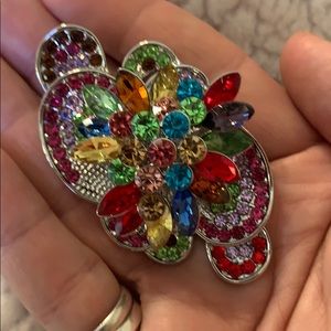 BNWT Gorgeous Statement Brooch w/Austrian Crystals